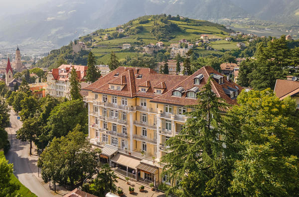 Hotel Kolping Meran*** - Front2 Web 1